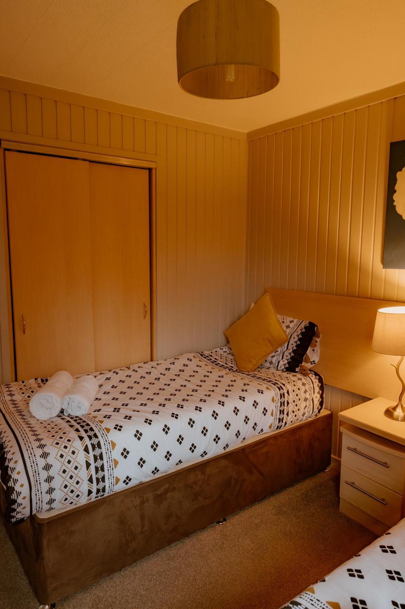 Whisky Whispers Hunters Quay Villa Sandbank Exteriör bild